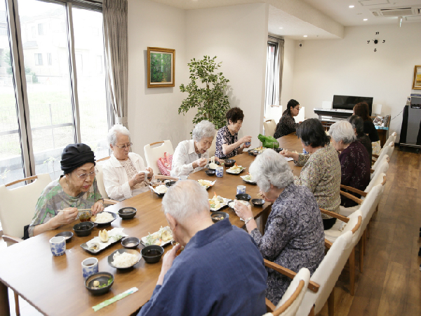 皆で昼食会