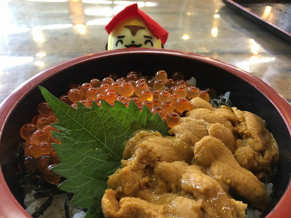 松島さかな市場　うにいくら丼